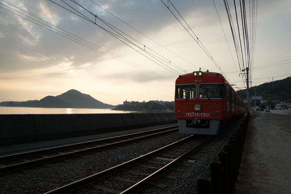 伊予鉄道 3000形 梅津寺駅 京王