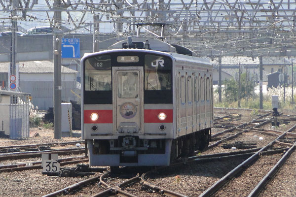 JR四国 121系 多度津駅 2014年